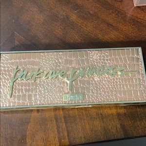 Tarte Contour Pallet